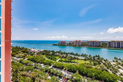 300 S Pointe Drive Miami Beach FL 33139