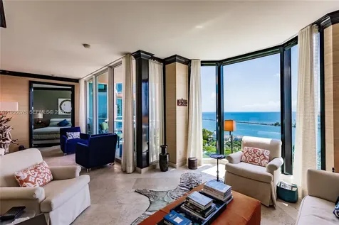 300 S Pointe Drive Miami Beach FL 33139