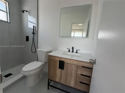 1104 W 44th Street Hialeah FL 33012