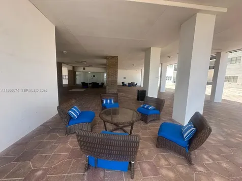 6039 Collins Avenue Miami Beach FL 33140