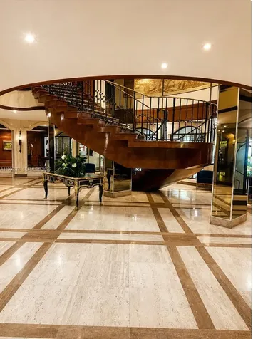 6039 Collins Avenue Miami Beach FL 33140