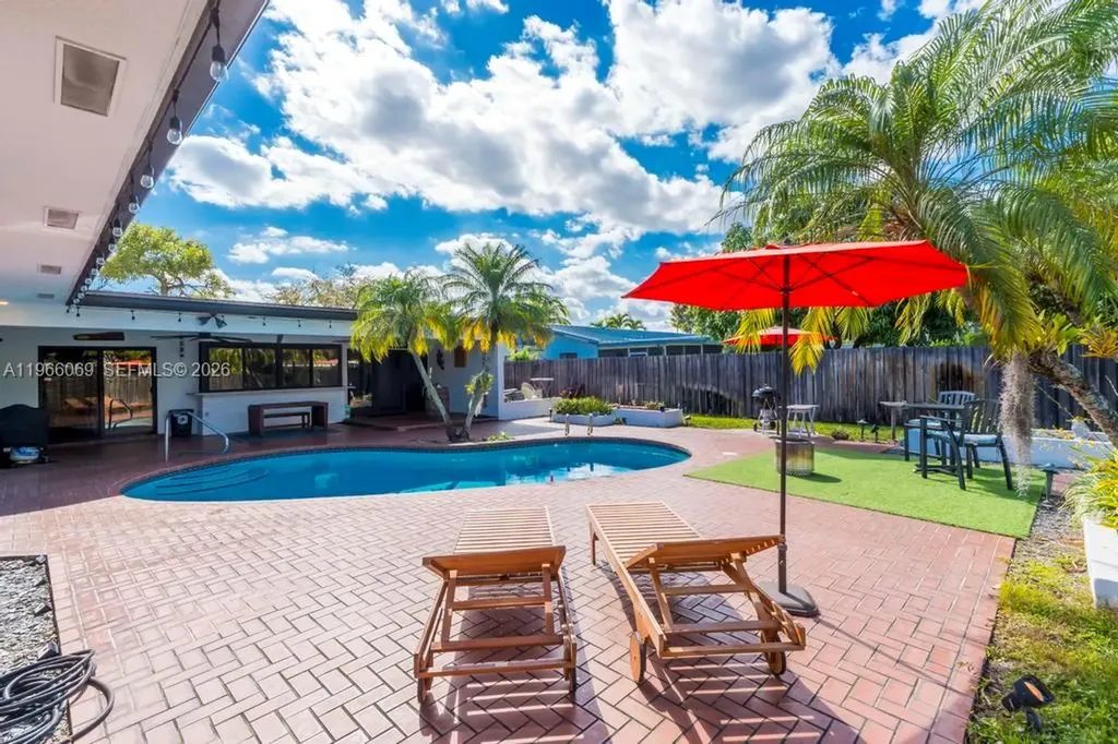 5201 Jefferson Street Hollywood FL 33021