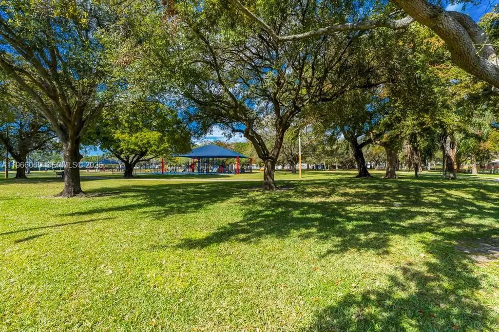 5201 Jefferson Street Hollywood FL 33021