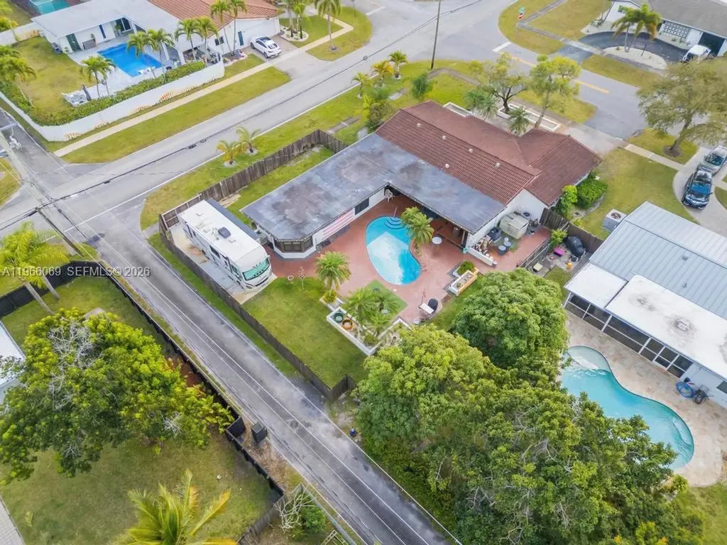 5201 Jefferson Street Hollywood FL 33021