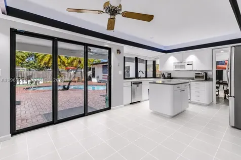 5201 Jefferson Street Hollywood FL 33021