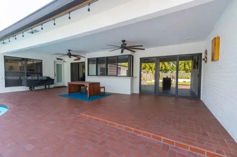 5201 Jefferson Street Hollywood FL 33021