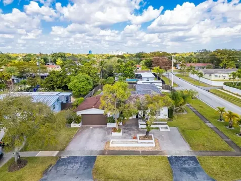 5201 Jefferson Street Hollywood FL 33021
