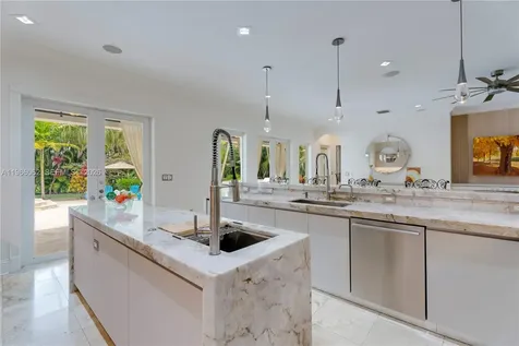 6235 Rolling Road Drive Pinecrest FL 33156
