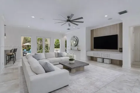 6235 Rolling Road Drive Pinecrest FL 33156