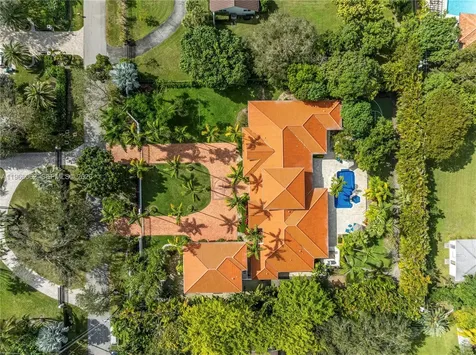 6235 Rolling Road Drive Pinecrest FL 33156
