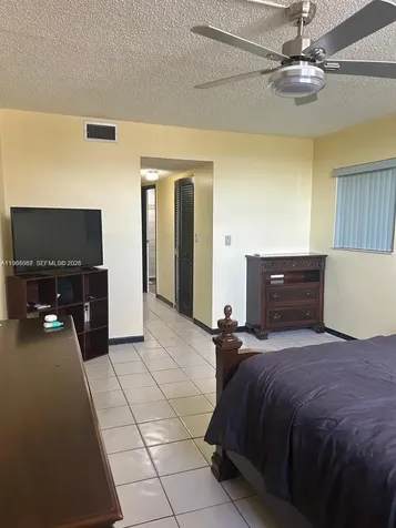 2840 Somerset Drive Lauderdale Lakes FL 33311