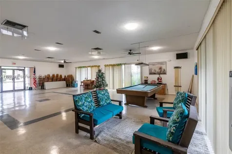 2840 Somerset Drive Lauderdale Lakes FL 33311