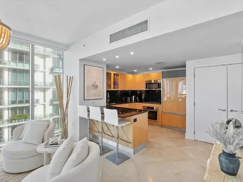 6899 Collins Avenue Miami Beach FL 33141