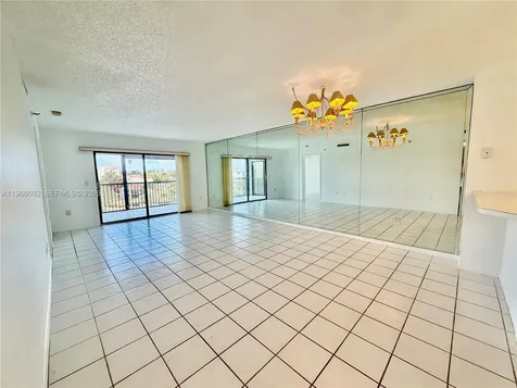 2334 S Cypress Bend Drive Pompano Beach FL 33069