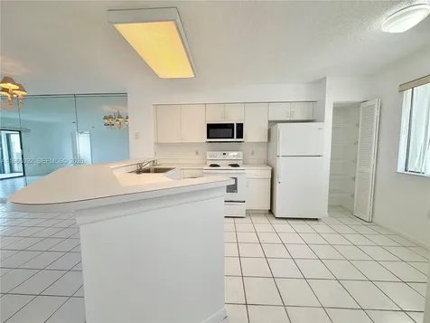 2334 S Cypress Bend Drive Pompano Beach FL 33069