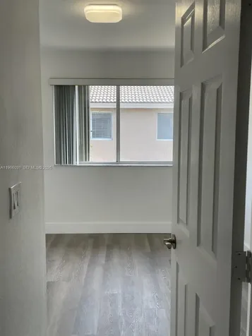 5725 NW 114th Path Doral FL 33178