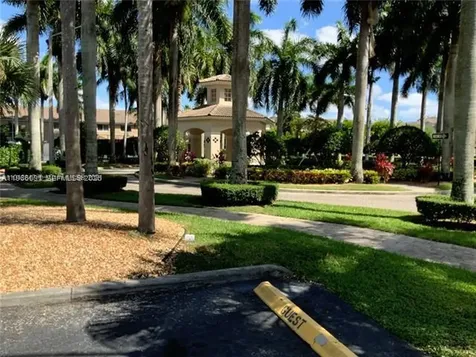 5725 NW 114th Path Doral FL 33178