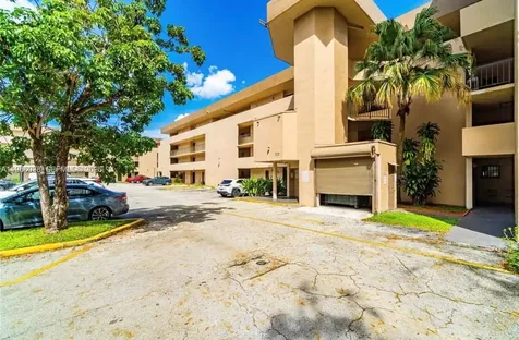 830 NW 87th Avenue Miami FL 33172