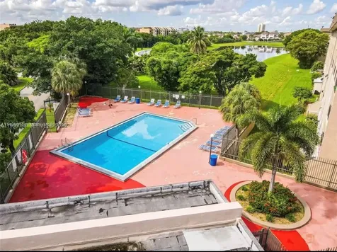 830 NW 87th Avenue Miami FL 33172