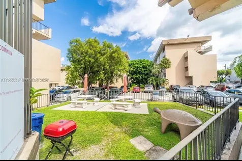 830 NW 87th Avenue Miami FL 33172