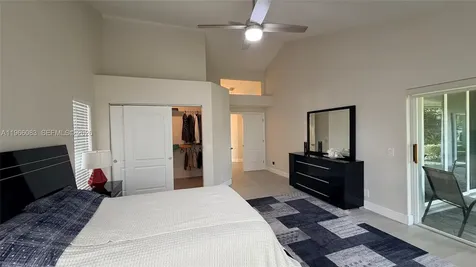 582 Spinnaker Weston FL 33326