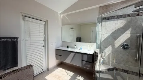 582 Spinnaker Weston FL 33326
