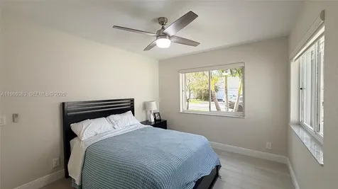 582 Spinnaker Weston FL 33326