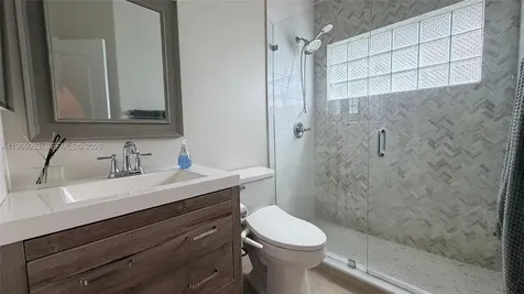 582 Spinnaker Weston FL 33326