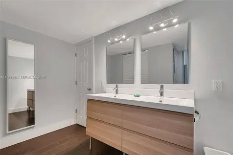 100 Ocean Lane Drive Key Biscayne FL 33149