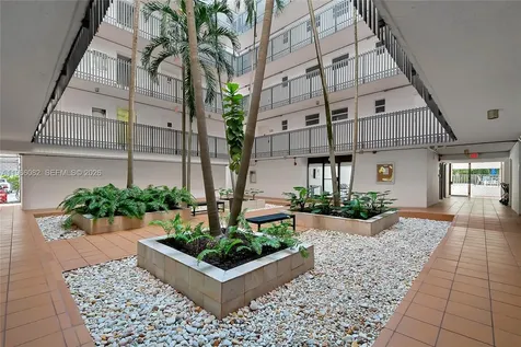 100 Ocean Lane Drive Key Biscayne FL 33149