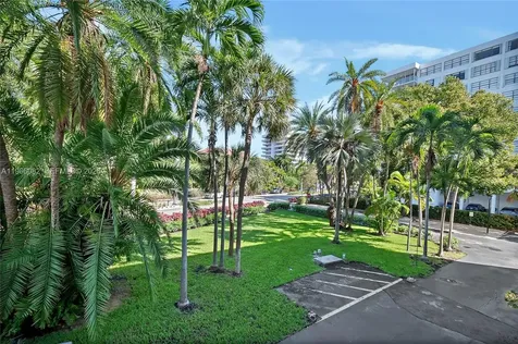 100 Ocean Lane Drive Key Biscayne FL 33149