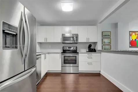 100 Ocean Lane Drive Key Biscayne FL 33149