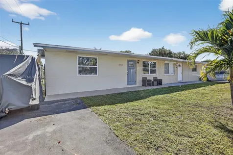 4998 SW 92nd Terrace Cooper City FL 33328