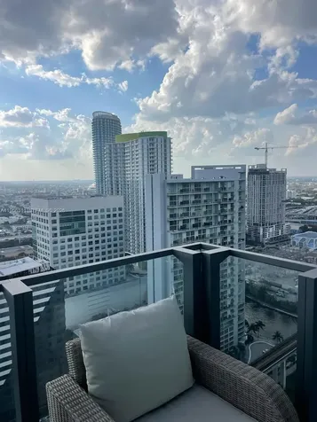88 SW 7th Street Miami FL 33130