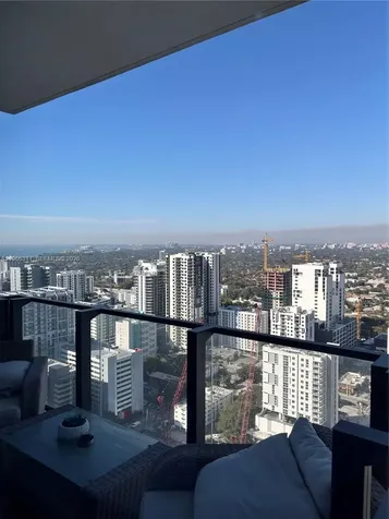 88 SW 7th Street Miami FL 33130