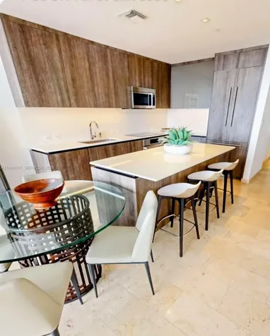 88 SW 7th Street Miami FL 33130