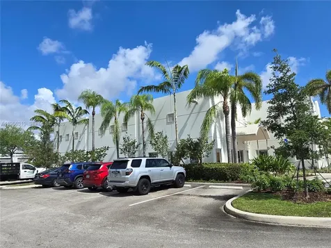 10322 NW 55th Street Sunrise FL 33351