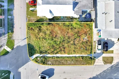 345 SW 36th Avenue Miami FL 33135