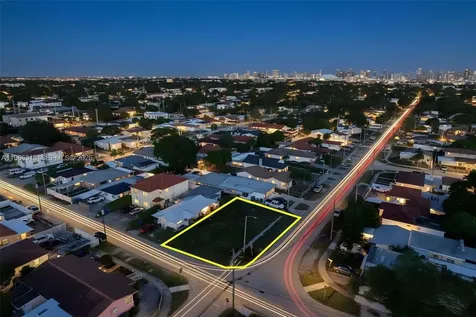 345 SW 36th Avenue Miami FL 33135