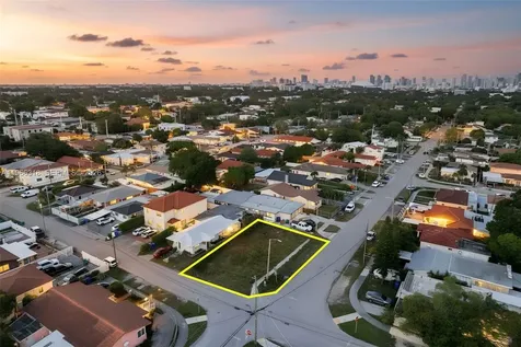345 SW 36th Avenue Miami FL 33135