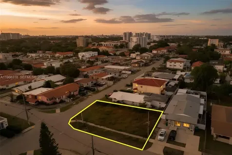 345 SW 36th Avenue Miami FL 33135
