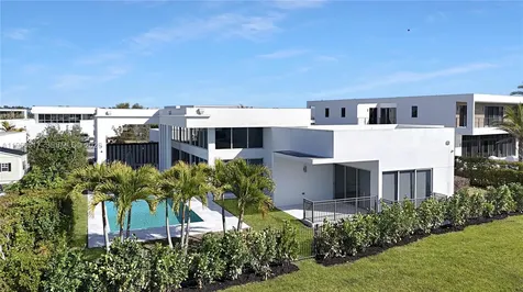 16582 S Botaniko Drive S Weston FL 33326