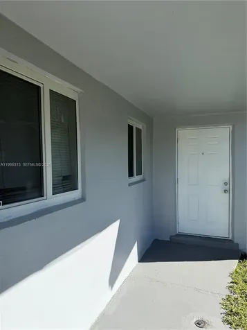 1028 NW 3rd Avenue Fort Lauderdale FL 33311