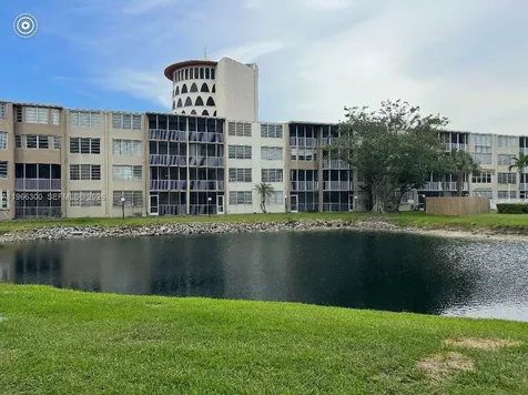 1700 NE 191st Street Miami FL 33179