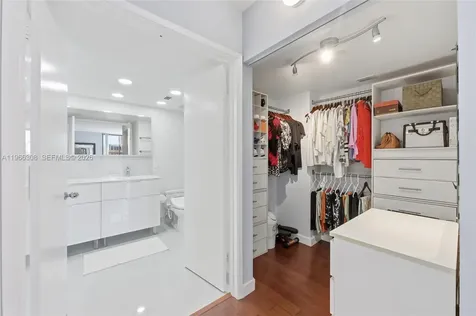 3300 NE 191st Street Aventura FL 33180