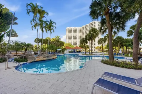 3300 NE 191st Street Aventura FL 33180