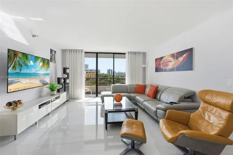3300 NE 191st Street Aventura FL 33180