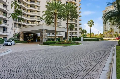 3300 NE 191st Street Aventura FL 33180