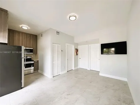 842 SW 14th Avenue Miami FL 33135