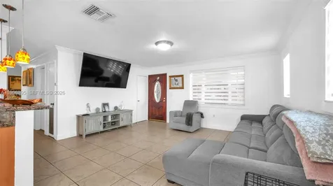 5720 SW 39th Street West Park FL 33023
